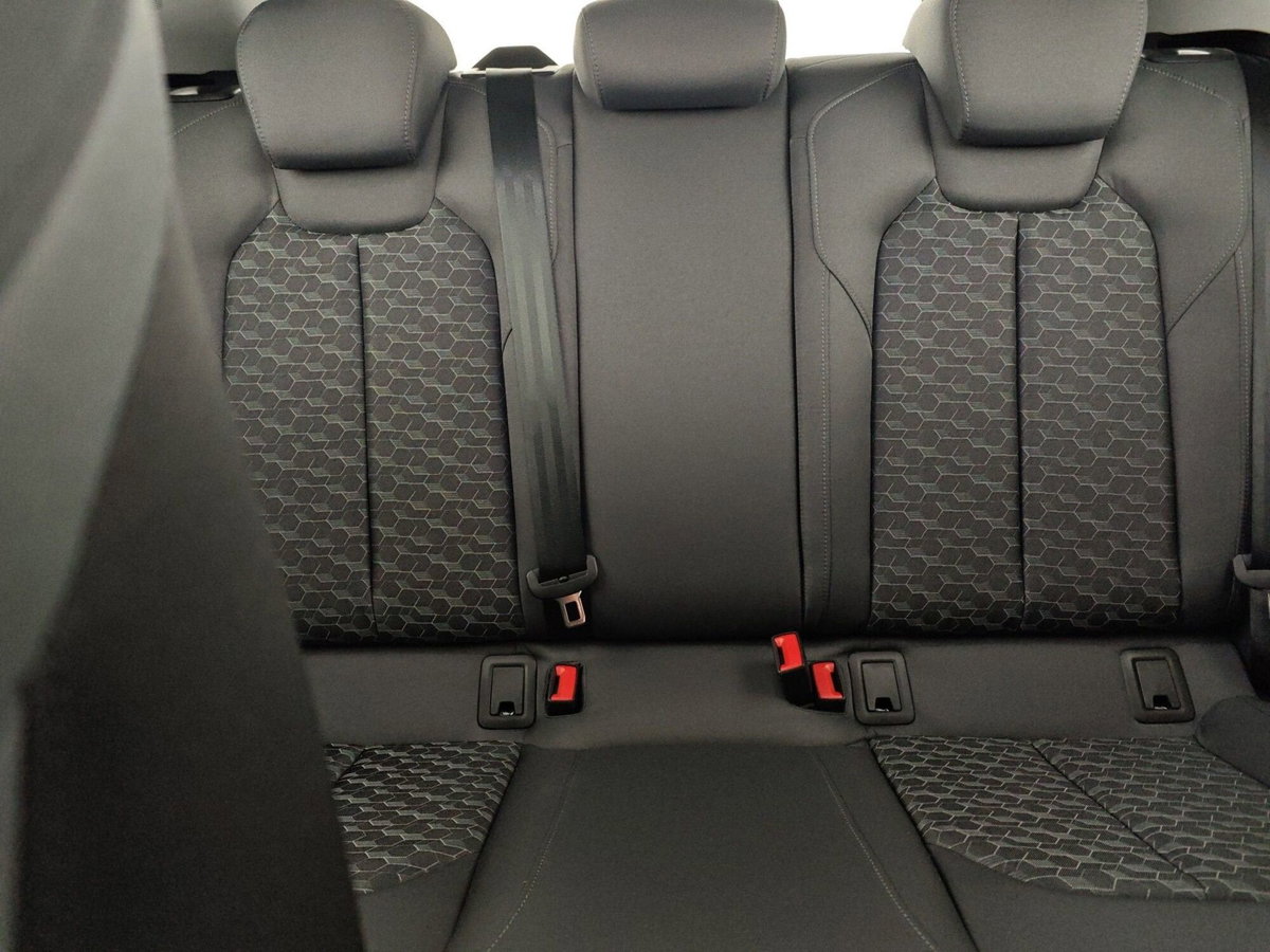 Audi A1 Sportback 30 TFSI S tronic S line edition (9)