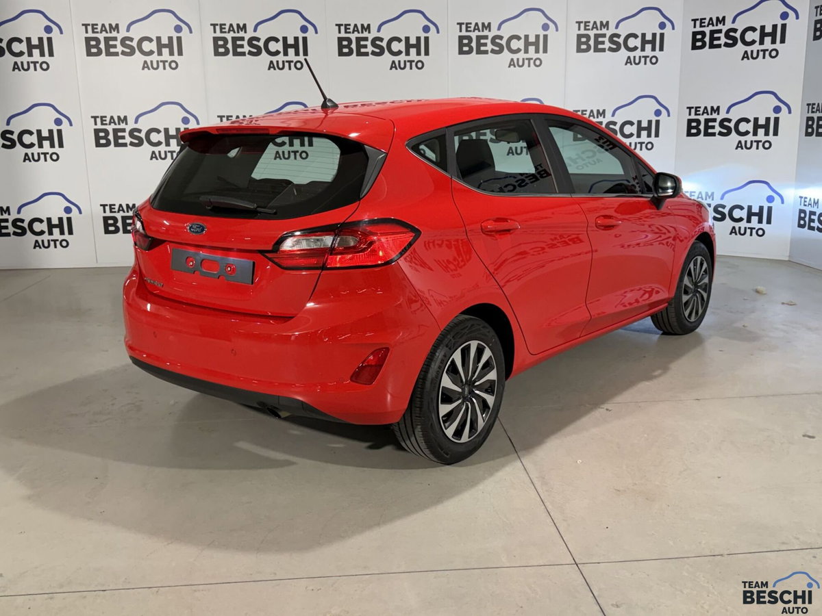 Ford Fiesta 1.1 75 CV 5 porte Titanium (2)