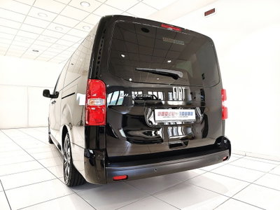 Peugeot Traveller BlueHDi 180 S&S EAT8 Long Business (17)