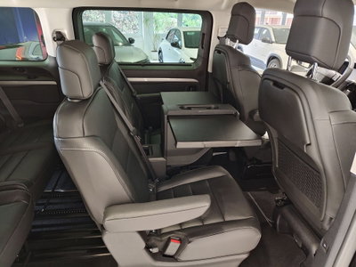 Peugeot Traveller BlueHDi 180 S&S EAT8 Long Business (8)