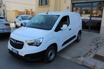 Opel Combo Furgone Cargo 1.5 Diesel 100CV S&S PL-DC 850kg Essentia usato