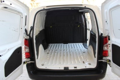 Opel Combo Furgone Cargo 1.5 Diesel 100CV S&S PL-DC 850kg Essentia (5)