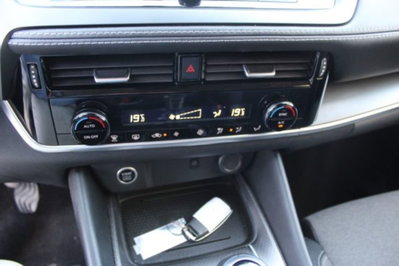 Nissan Qashqai 1.3 mhev N-Connecta 2wd 140cv (14)