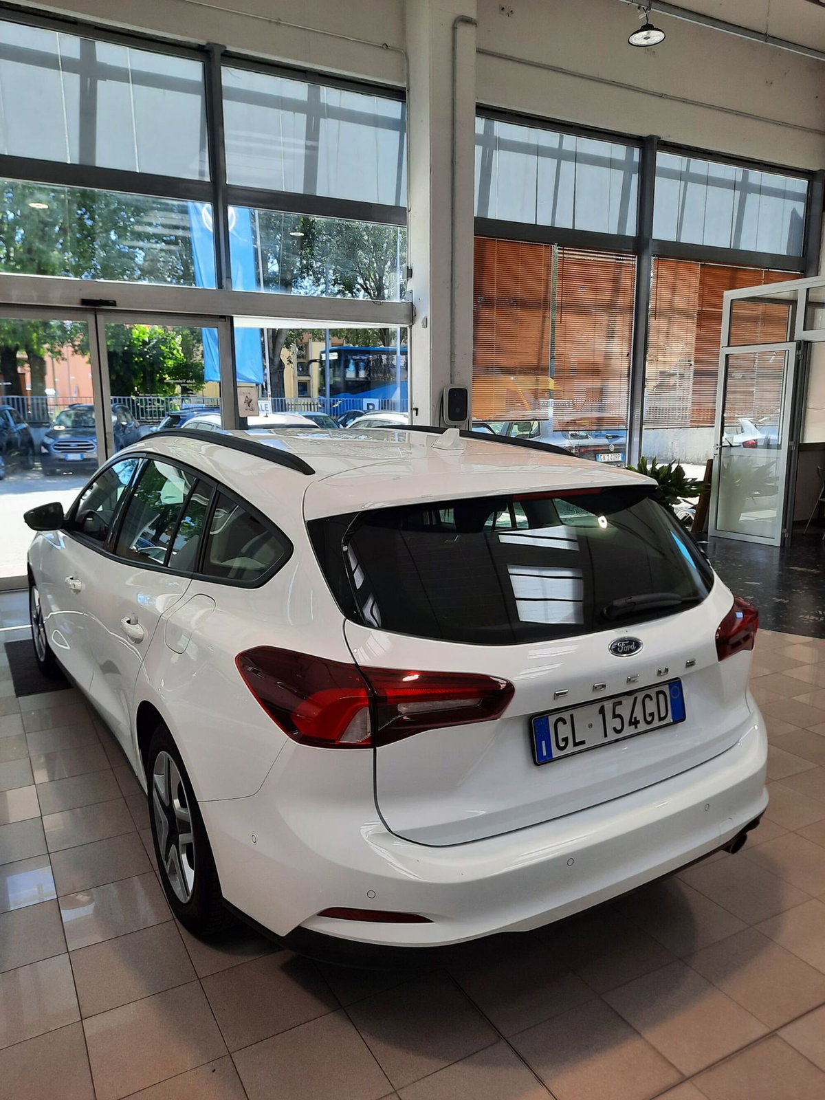 Ford Focus Station Wagon 1.5 EcoBlue 120 CV automatico SW Business (3)