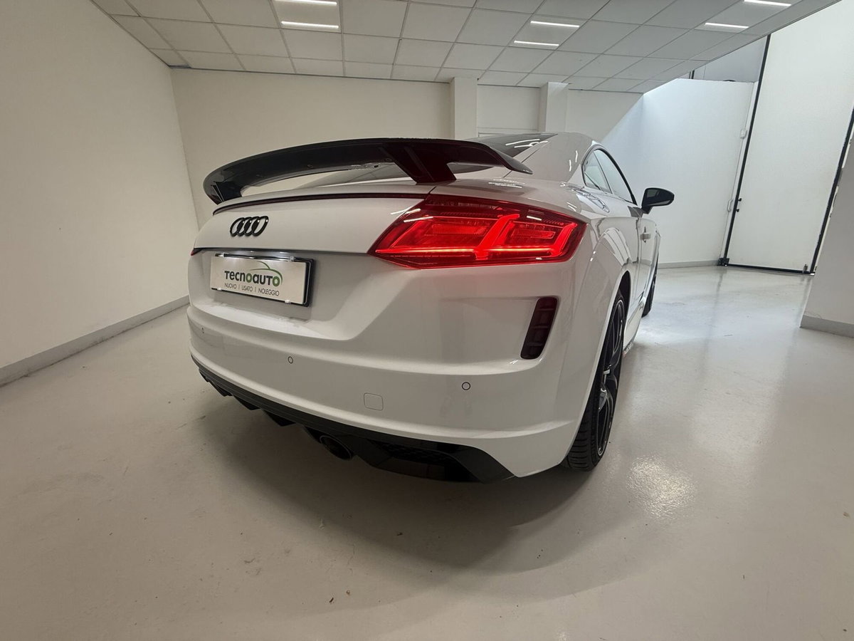Audi TT Coupé Coupe 45 2.0 tfsi quattro s-tronic (16)