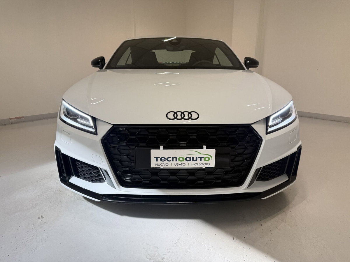 Audi TT Coupé Coupe 45 2.0 tfsi quattro s-tronic (3)