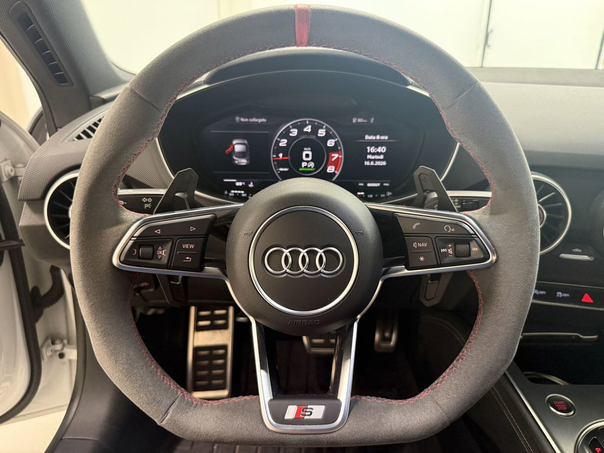 Audi TT Coupé Coupe 45 2.0 tfsi quattro s-tronic (5)