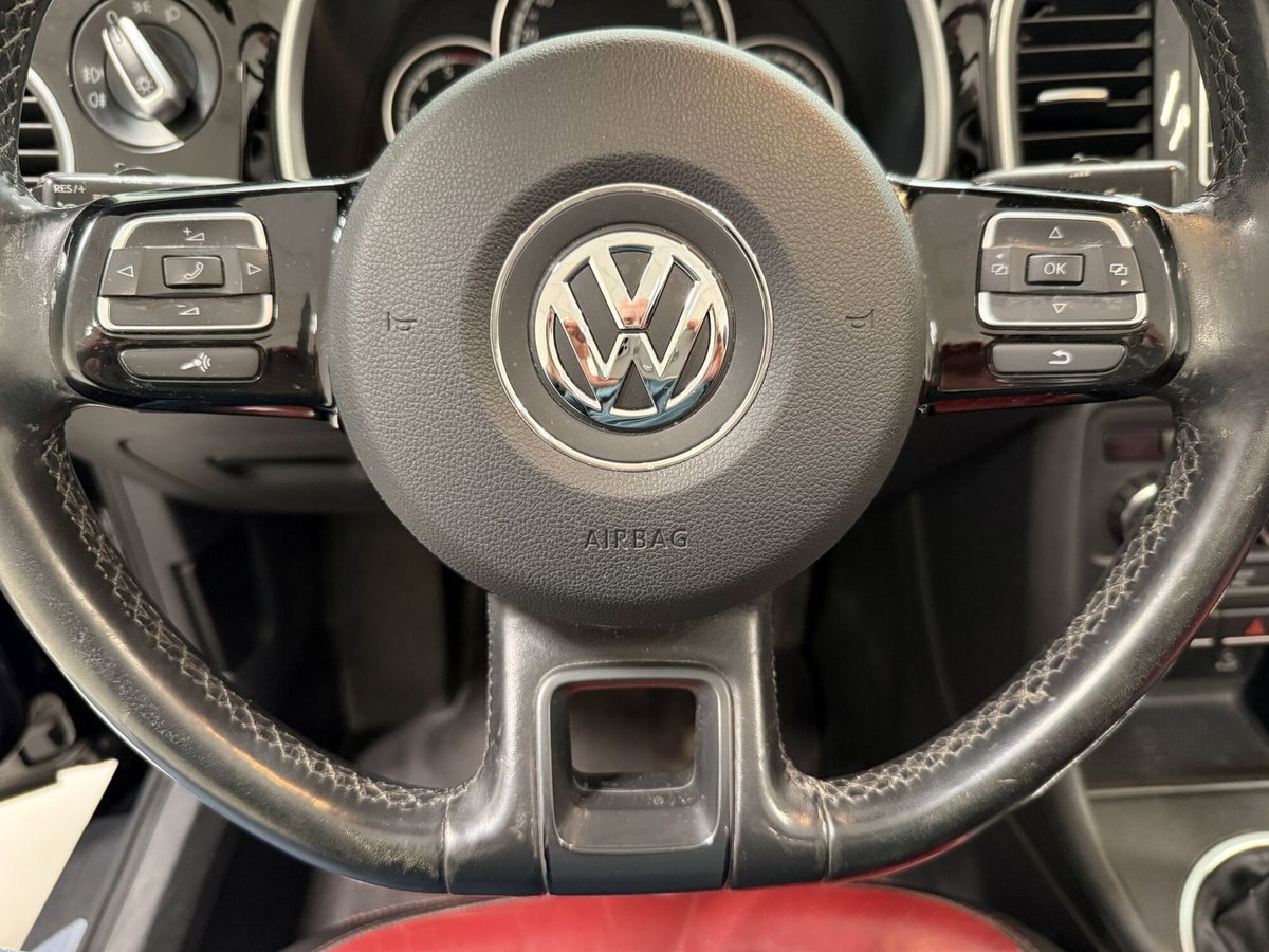 Volkswagen Maggiolino Cabrio 1.6 TDI Design (10)