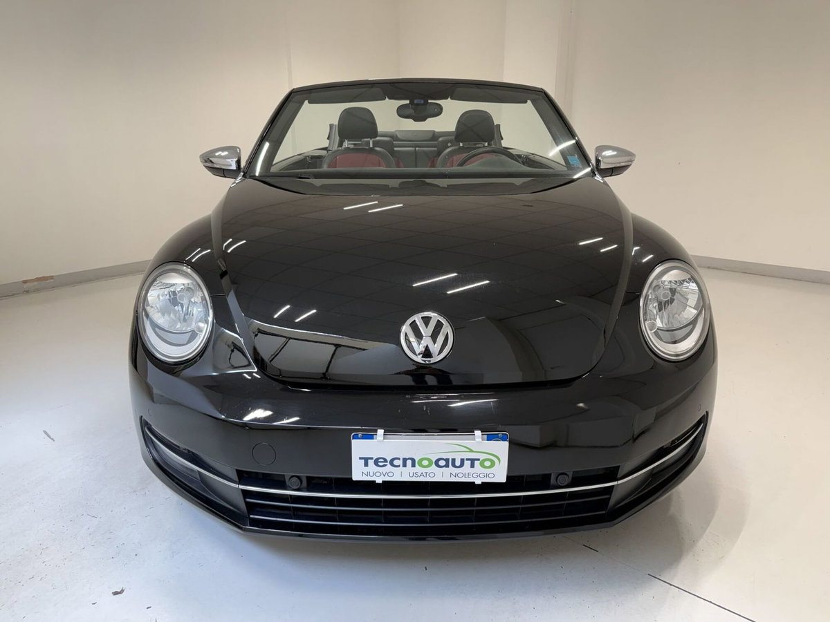 Volkswagen Maggiolino Cabrio 1.6 TDI Design (3)