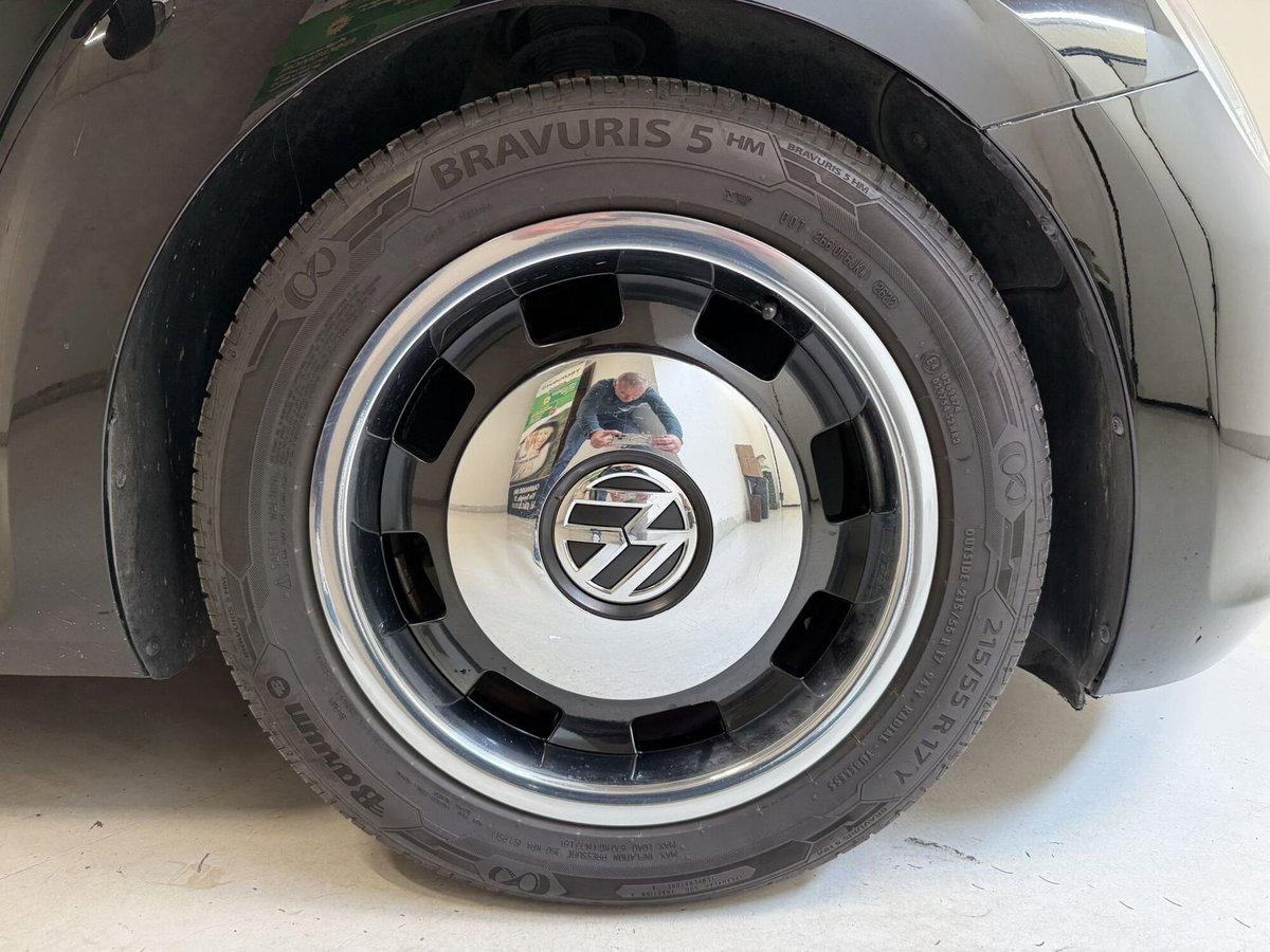 Volkswagen Maggiolino Cabrio 1.6 TDI Design (9)