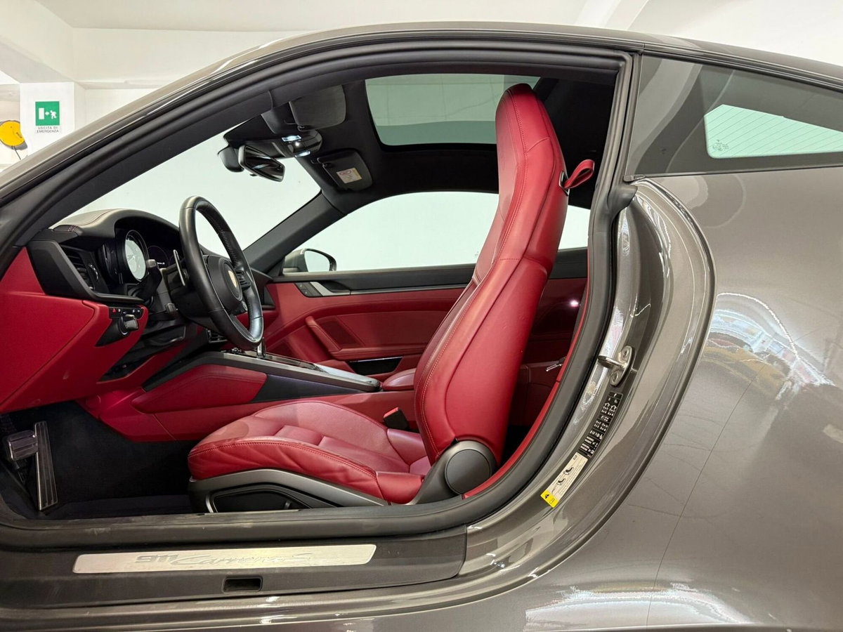 Porsche 911 Coupé Coupe 3.0 Carrera S (10)