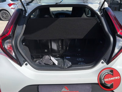 Toyota Aygo X 1.0 Active 72cv (9)