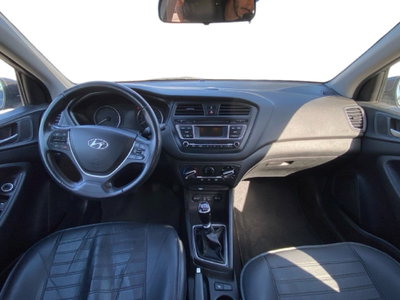 Hyundai i20 1.1 CRDi 12V 5 porte Style (13)
