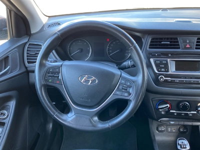Hyundai i20 1.1 CRDi 12V 5 porte Style (14)