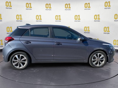 Hyundai i20 1.1 CRDi 12V 5 porte Style (6)