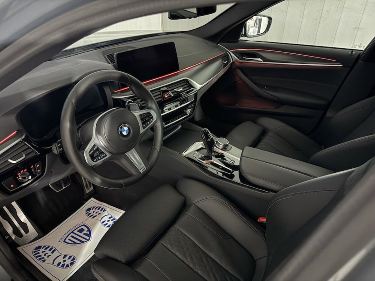 BMW Serie 5 Touring 520d 48V  Sport (14)