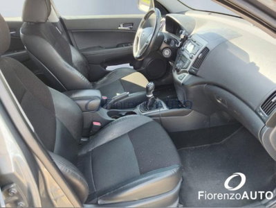 Hyundai i30 1.6 CRDi 128 CV 5p. Style (6)