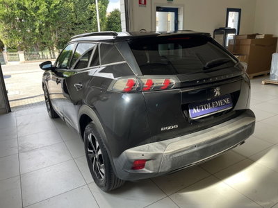 Peugeot 2008 1.2 turbo Allure 100cv (6)
