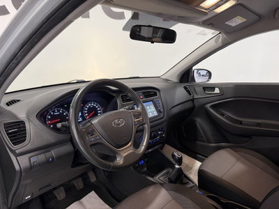 Hyundai i20 1.2 5 porte Classic (12)