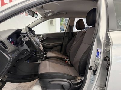 Hyundai i20 1.2 5 porte Classic (13)