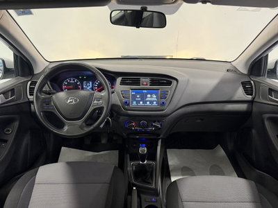 Hyundai i20 1.2 5 porte Classic (9)