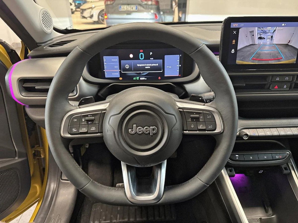 Jeep Avenger 1.2 turbo e-hybrid mhev Summit fwd 110cv edct6 (10)