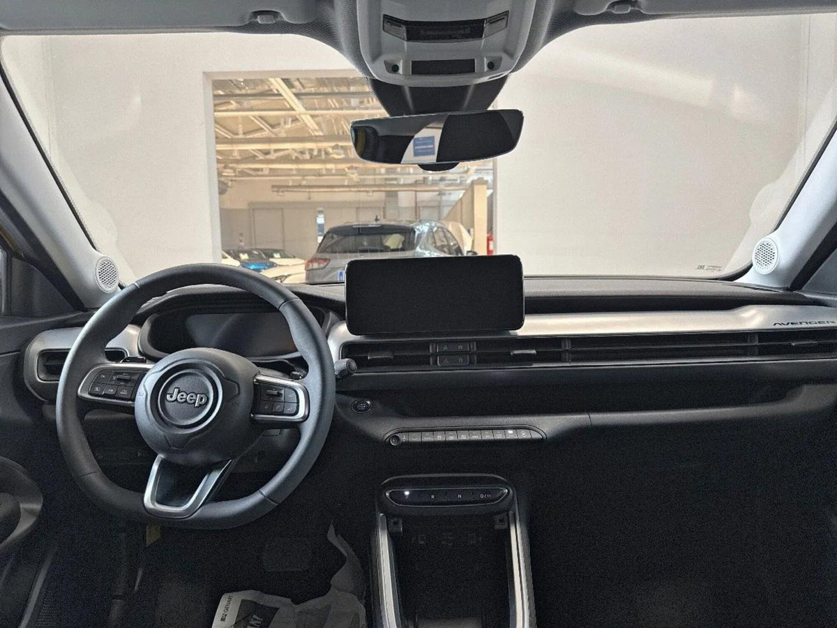 Jeep Avenger 1.2 turbo e-hybrid mhev Summit fwd 110cv edct6 (17)