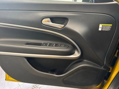 Jeep Avenger 1.2 turbo e-hybrid mhev Summit fwd 110cv edct6 (18)