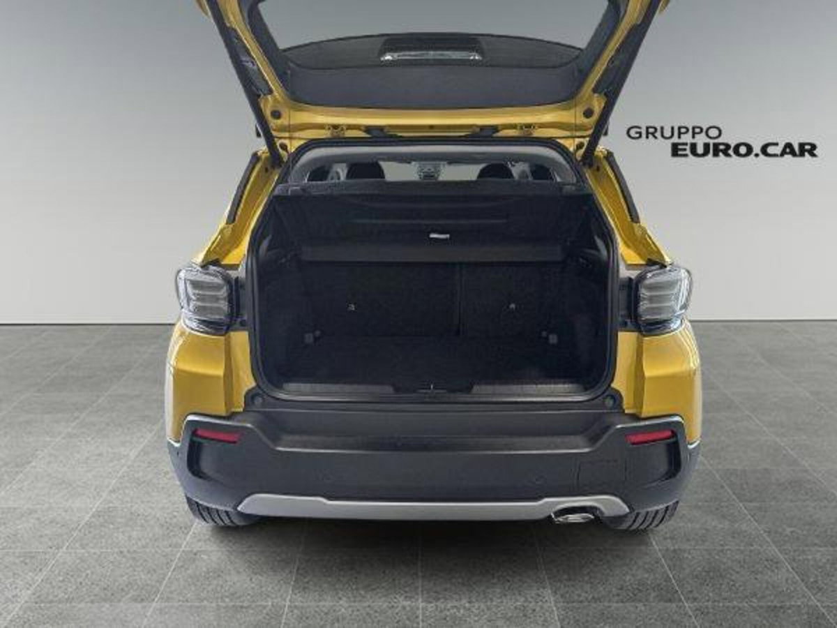 Jeep Avenger 1.2 turbo e-hybrid mhev Summit fwd 110cv edct6 (4)