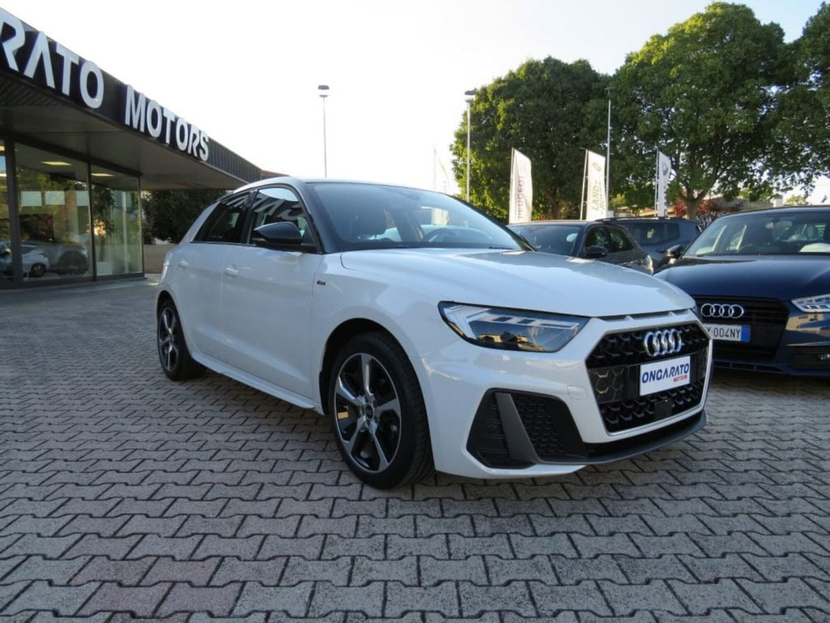 Audi A1 Sportback 30 TFSI S line edition (3)