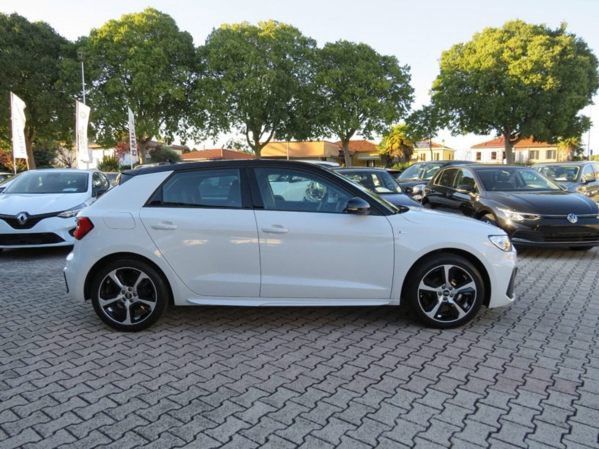 Audi A1 Sportback 30 TFSI S line edition (4)