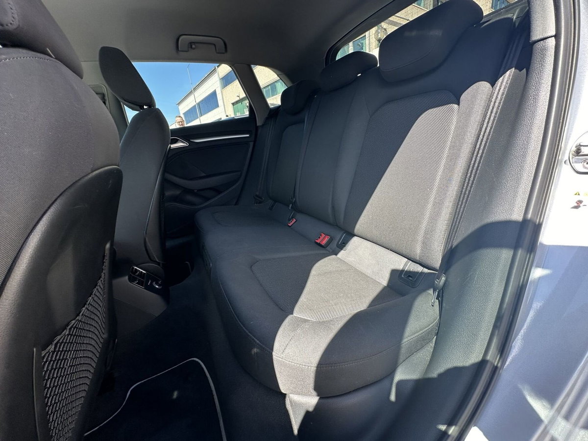 Audi A3 Sportback 30 TDI Design (13)