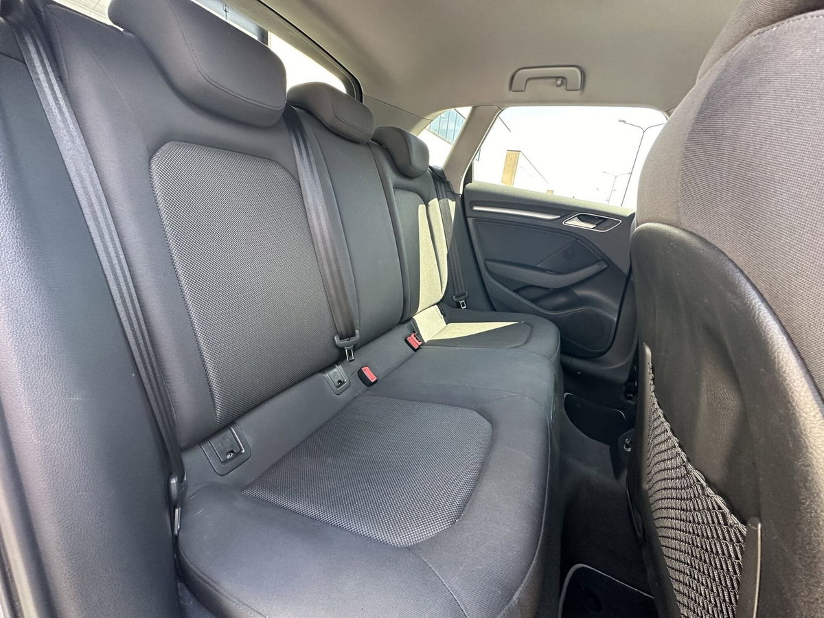 Audi A3 Sportback 30 TDI Design (14)