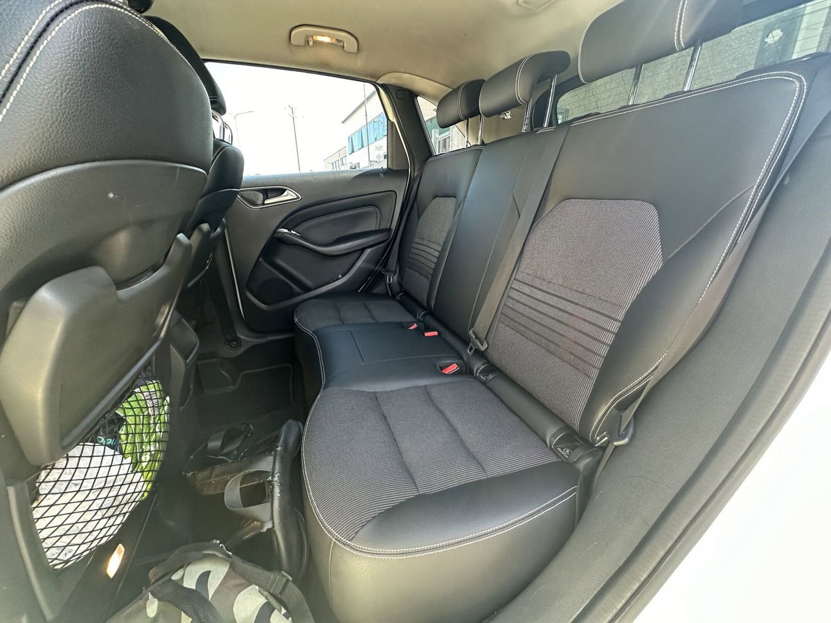 Mercedes-Benz Classe B 200 d Automatic Business (13)