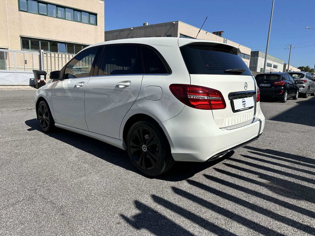 Mercedes-Benz Classe B 200 d Automatic Business (4)
