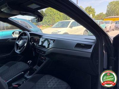 Volkswagen Taigo 1.0 tsi R-Line 115cv (13)
