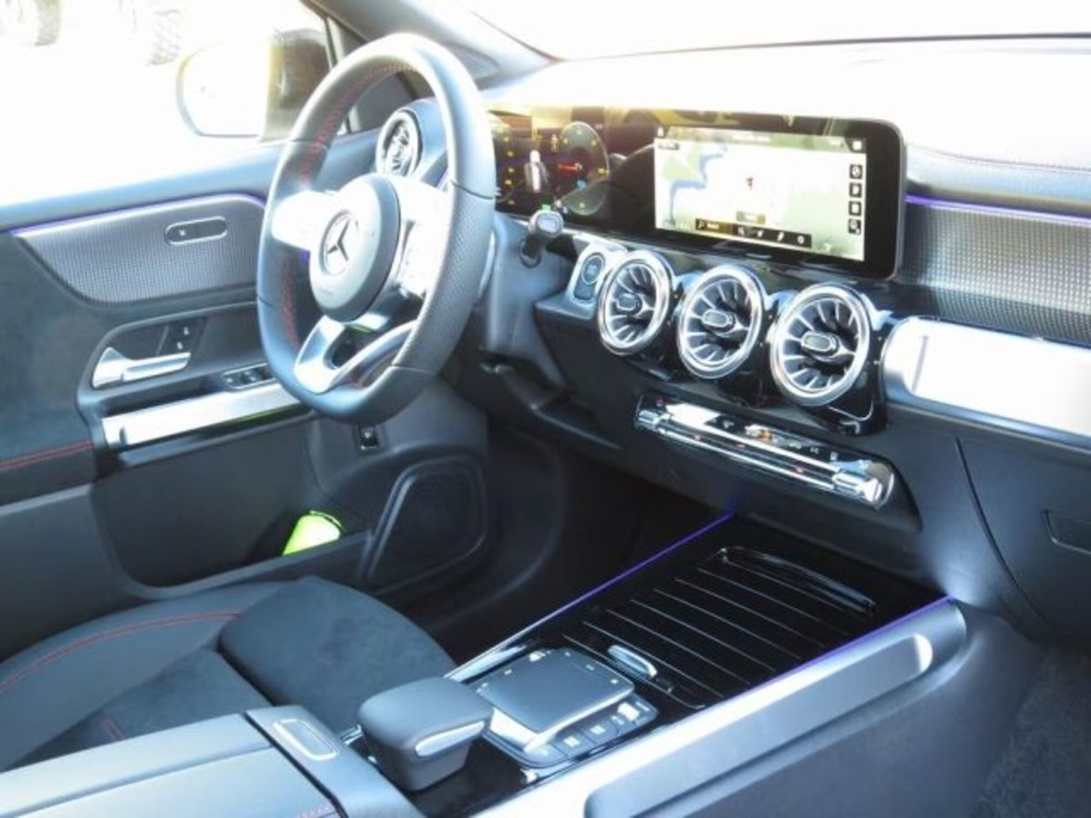 Mercedes-Benz EQB 300 AMG Line Premium 4matic 7p.ti (9)