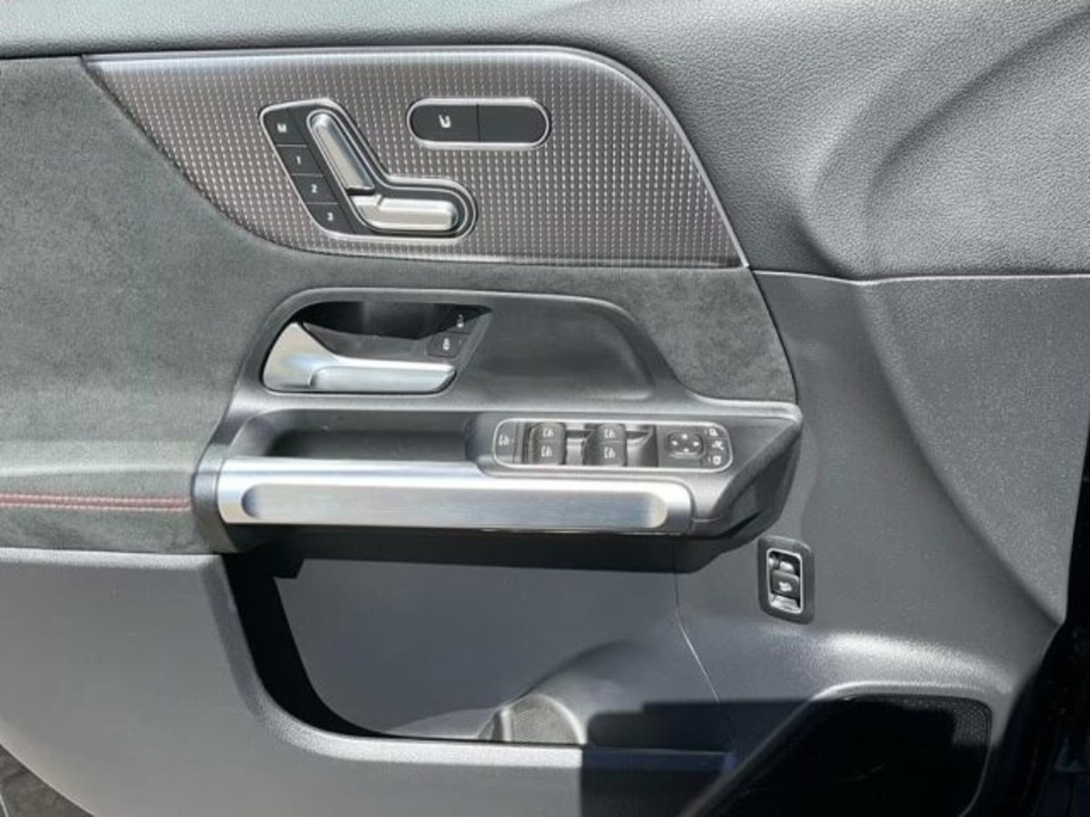 Mercedes-Benz EQB 300 AMG Line Premium 4matic 7p.ti (17)