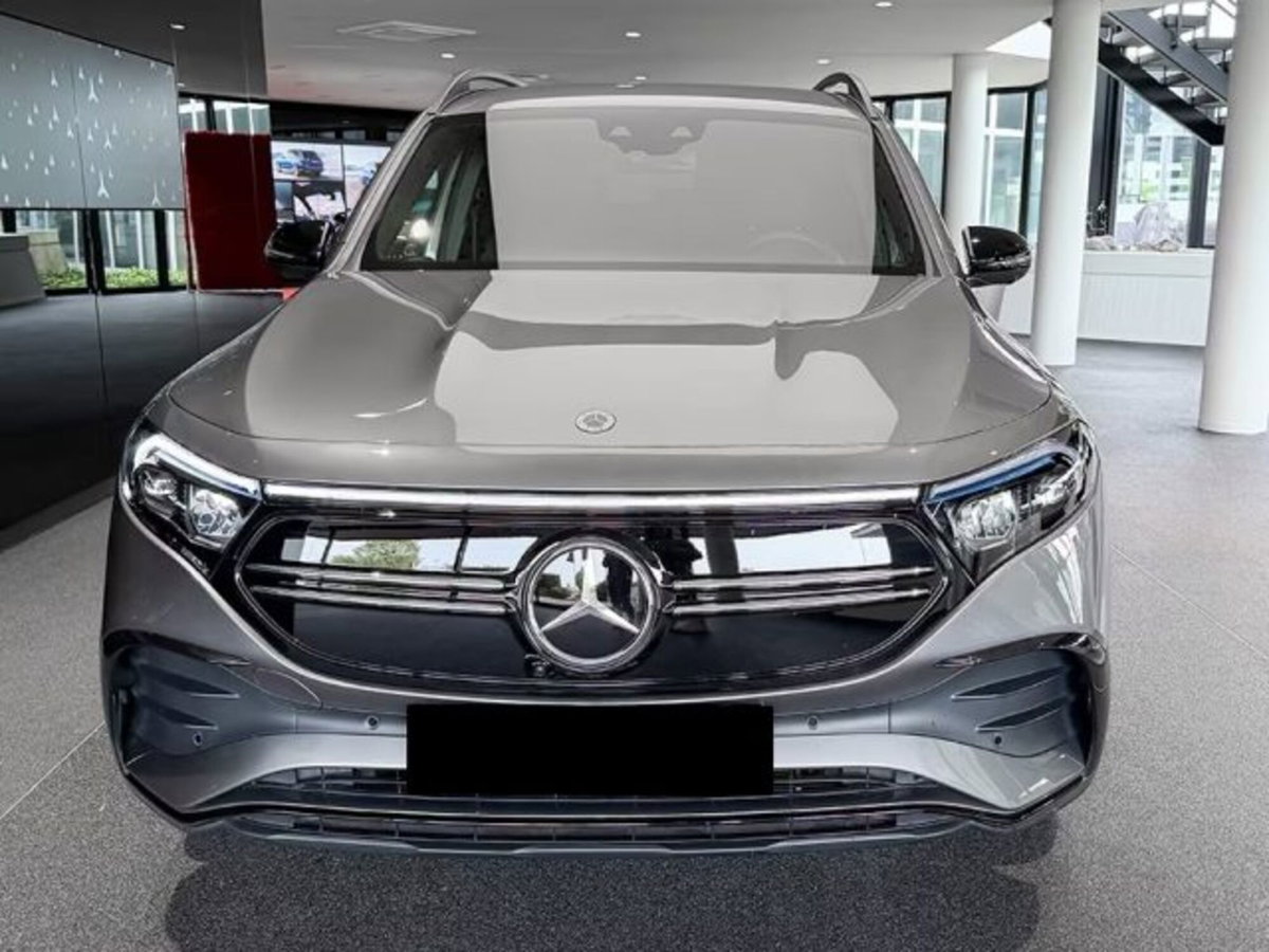 Mercedes-Benz EQB 300 AMG Line Premium 4matic 7p.ti (2)