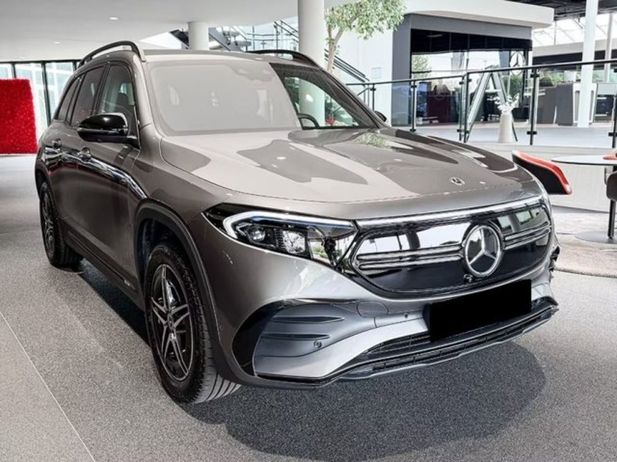 Mercedes-Benz EQB 300 AMG Line Premium 4matic 7p.ti (3)