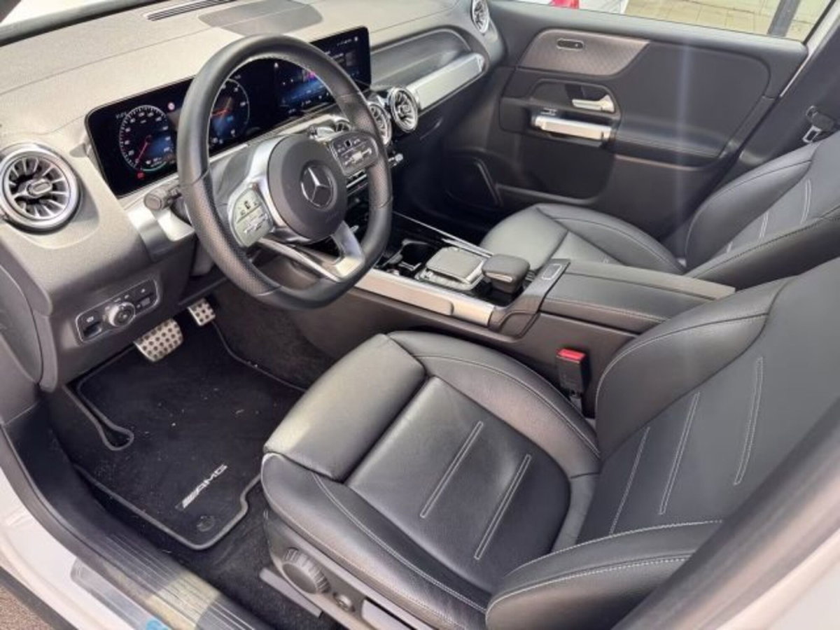 Mercedes-Benz EQB 250 Premium Plus (5)