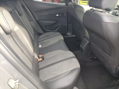 Peugeot 2008 BlueHDi 130 S&S EAT8 Allure Pack (10)