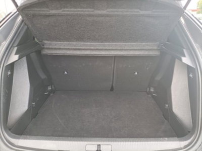 Peugeot 2008 BlueHDi 130 S&S EAT8 Allure Pack (12)