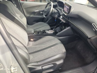 Peugeot 2008 BlueHDi 130 S&S EAT8 Allure Pack (9)