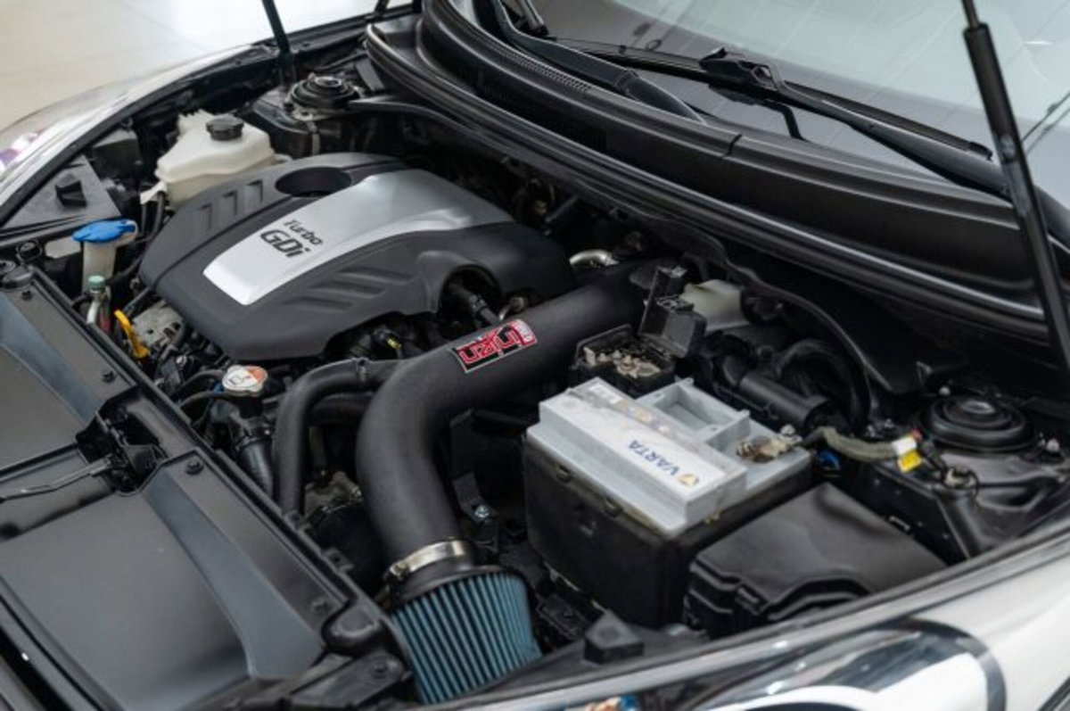 Hyundai Veloster 1.6 T GDI (17)