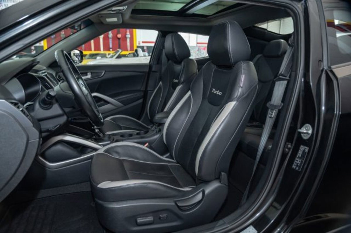 Hyundai Veloster 1.6 T GDI (3)