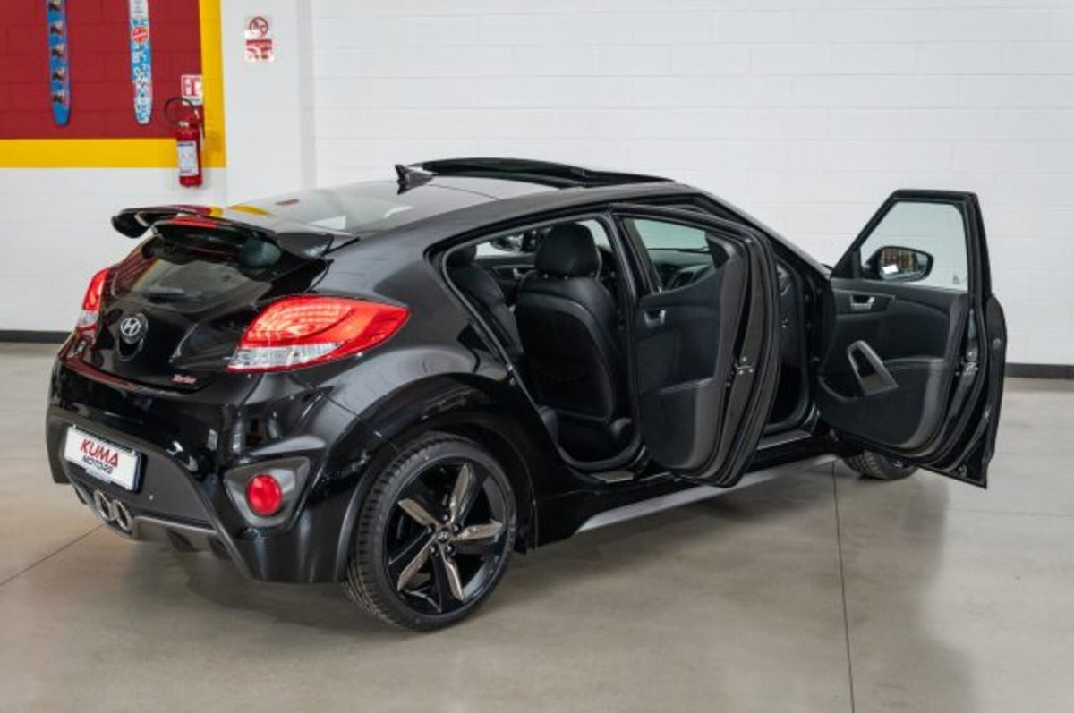 Hyundai Veloster 1.6 T GDI (7)