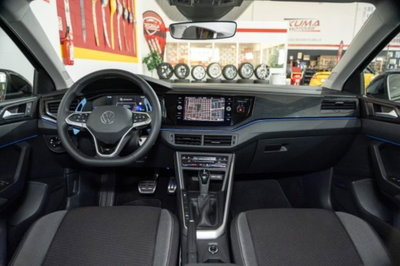 Volkswagen Taigo 1.0 TSI 110 CV DSG R-Line (2)