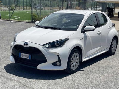 Toyota Yaris 1.5 Hybrid 5 porte Energy (2)