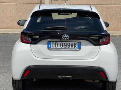 Toyota Yaris 1.5 Hybrid 5 porte Energy (3)